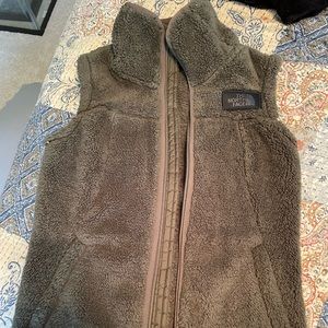 SUPER soft North Face vest. Only worn once!